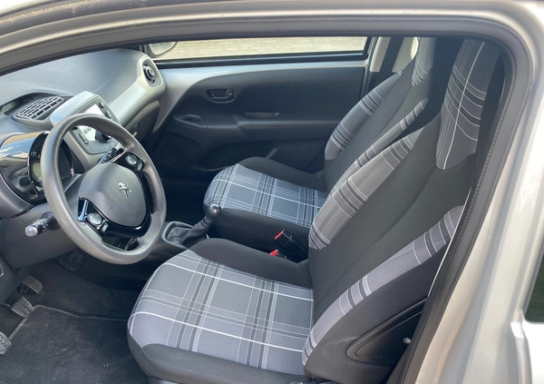 Peugeot 108 cena 25999 przebieg: 135000, rok produkcji 2018 z Darłowo małe 121